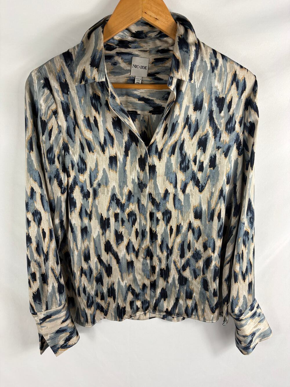 NIC+ZOE Patterned Button Down Shirt Size Small